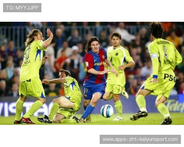 波尔图追梅西式过人核心：打造足球艺术的极致演绎