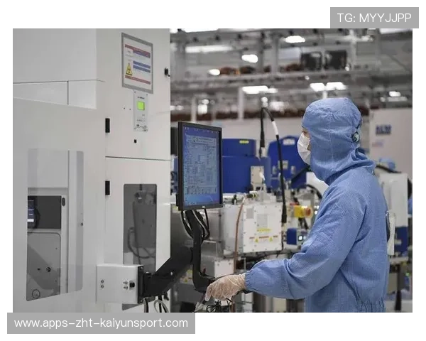 芯片产业链持续发力，科创50指数强势突破，科创50有中芯国际吗