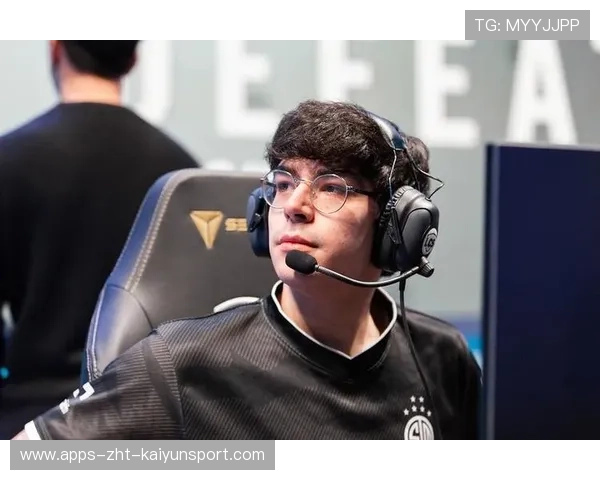 职业选手的心态：他是如何在绝境中维持操作平稳的